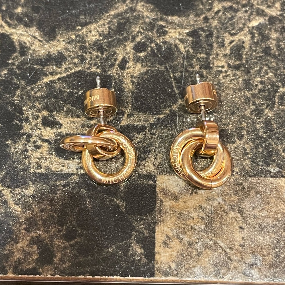Michael Kors Gold-Tone Crystal Pavè Interlocked Ring Drop Earrings - Picture 4 of 5